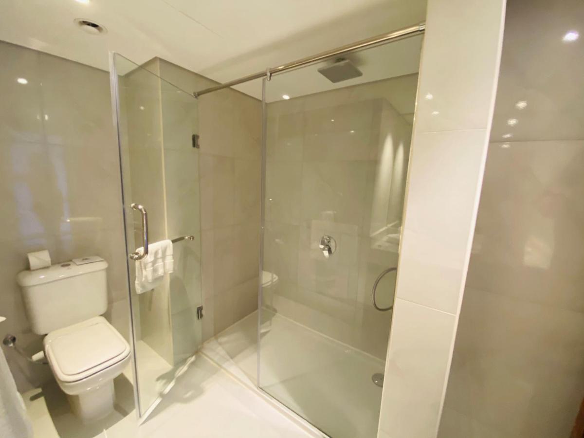 ハルガダ スイート＆アパートメント サービスト バイ マリオット フルガダ エクステリア 写真 A shower cubicle